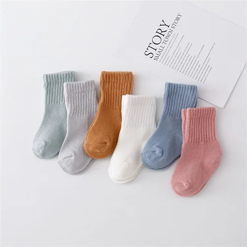 Newborn Solid Color Cotton Socks (6 Pairs)
